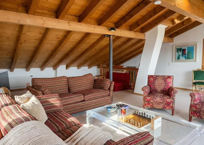 Le Nid D'argent - Dans La Nature * Crans-Montana